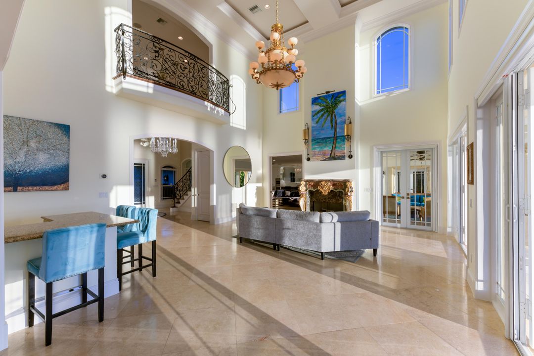 待售: $8,999,999 (4 贝兹, 3 浴室, 5761 平方英尺)