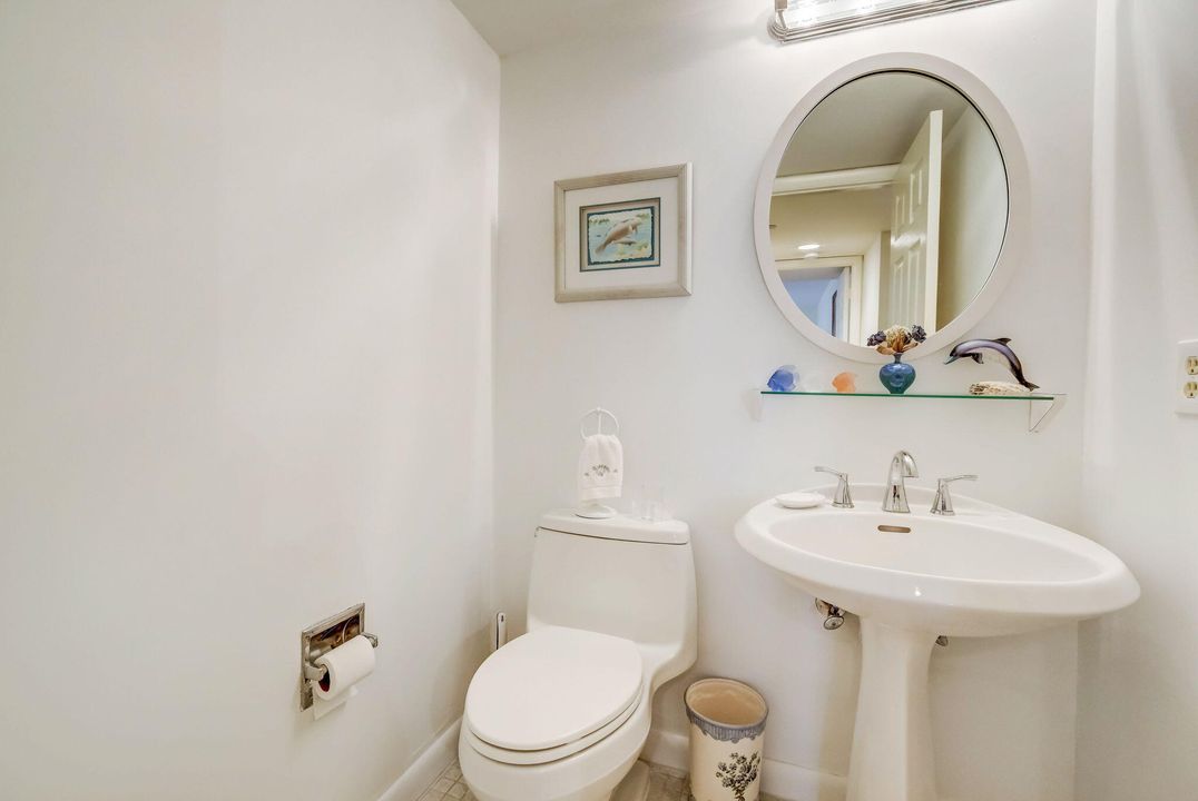 Active With Contract: $1,490,000 (2 beds, 2 baths, 1708 Square Feet)