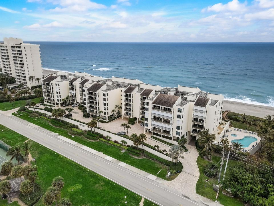 Active With Contract: $1,490,000 (2 beds, 2 baths, 1708 Square Feet)