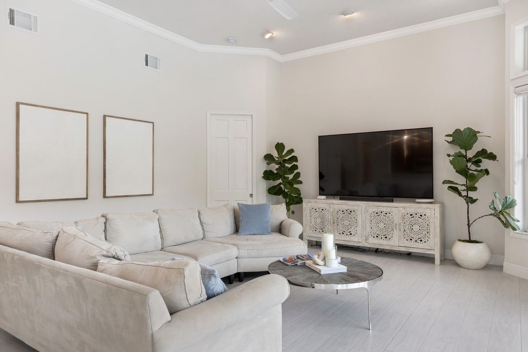 Active With Contract: $1,692,000 (4 beds, 2 baths, 3008 Square Feet)