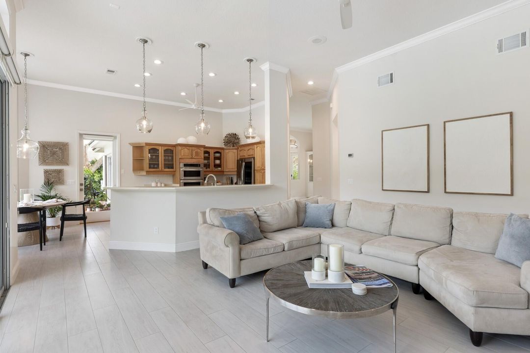 Active With Contract: $1,692,000 (4 beds, 2 baths, 3008 Square Feet)