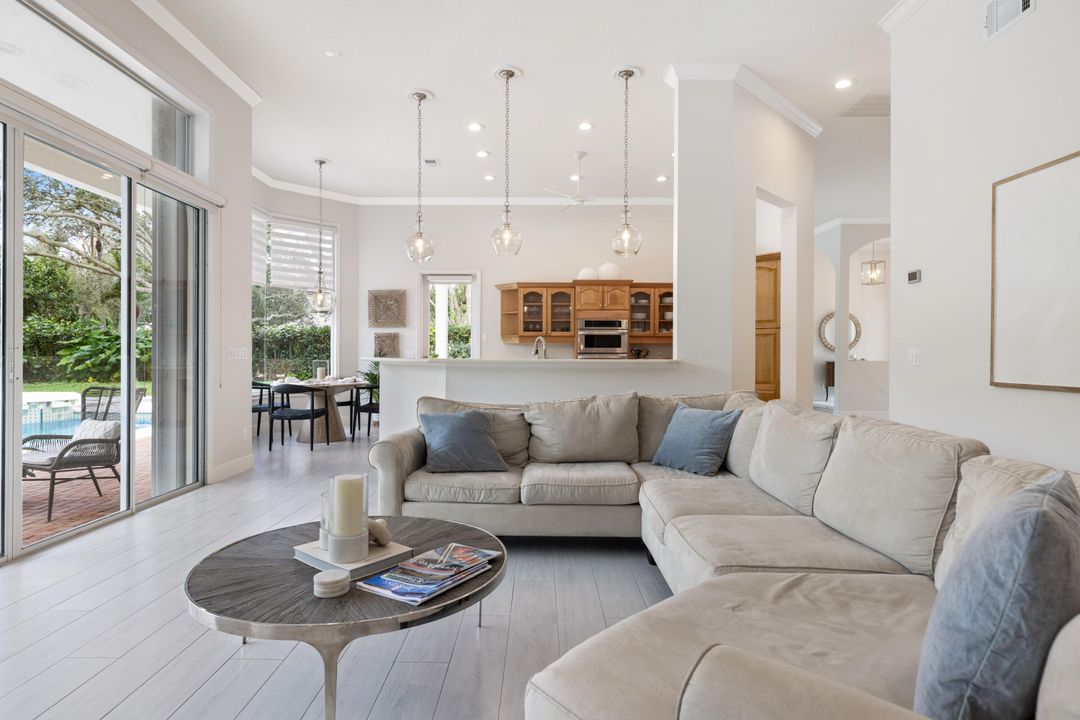 Active With Contract: $1,692,000 (4 beds, 2 baths, 3008 Square Feet)