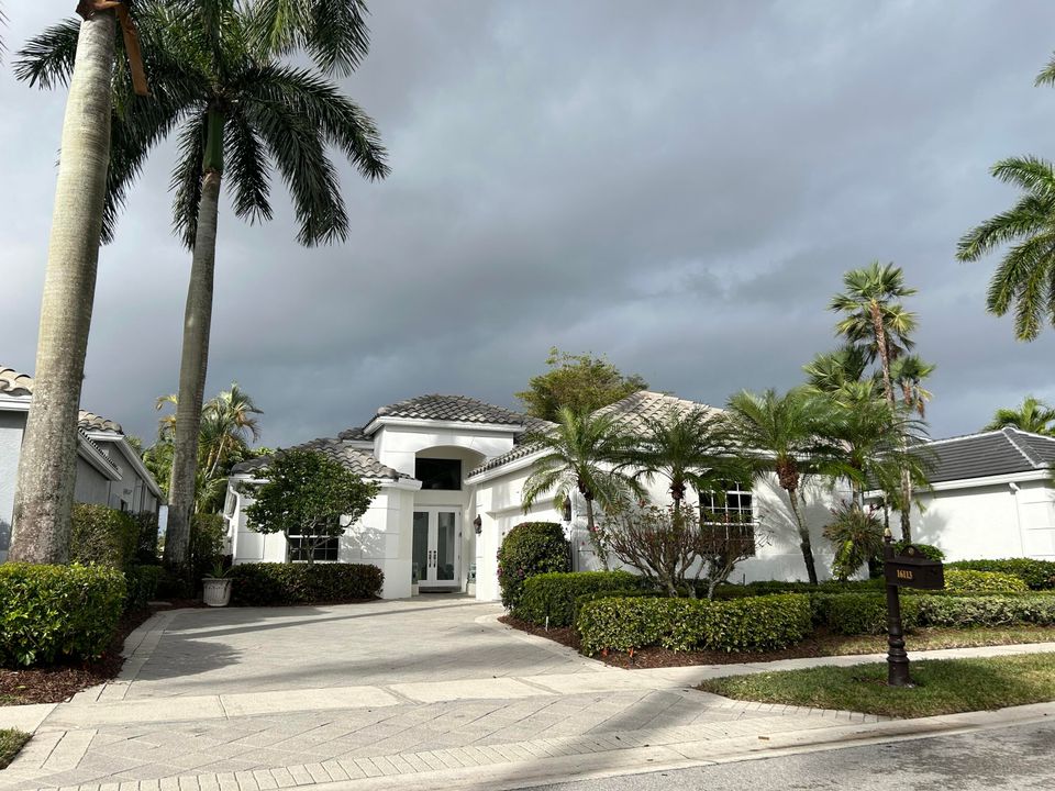 Recently Sold: $949,000 (3 beds, 3 baths, 2601 Square Feet)
