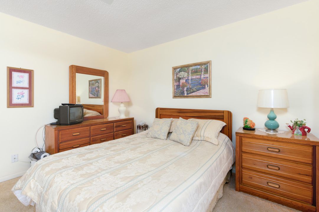 Active With Contract: $87,500 (1 beds, 1 baths, 585 Square Feet)