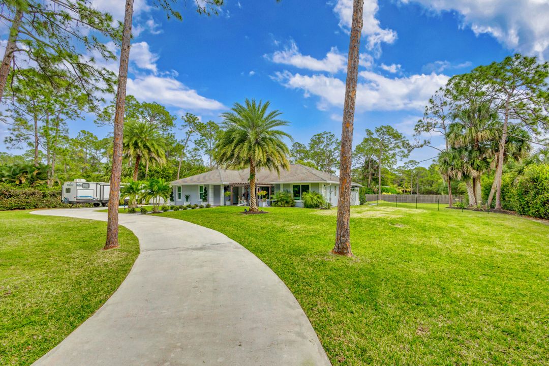 For Sale: $1,098,000 (5 beds, 3 baths, 2361 Square Feet)