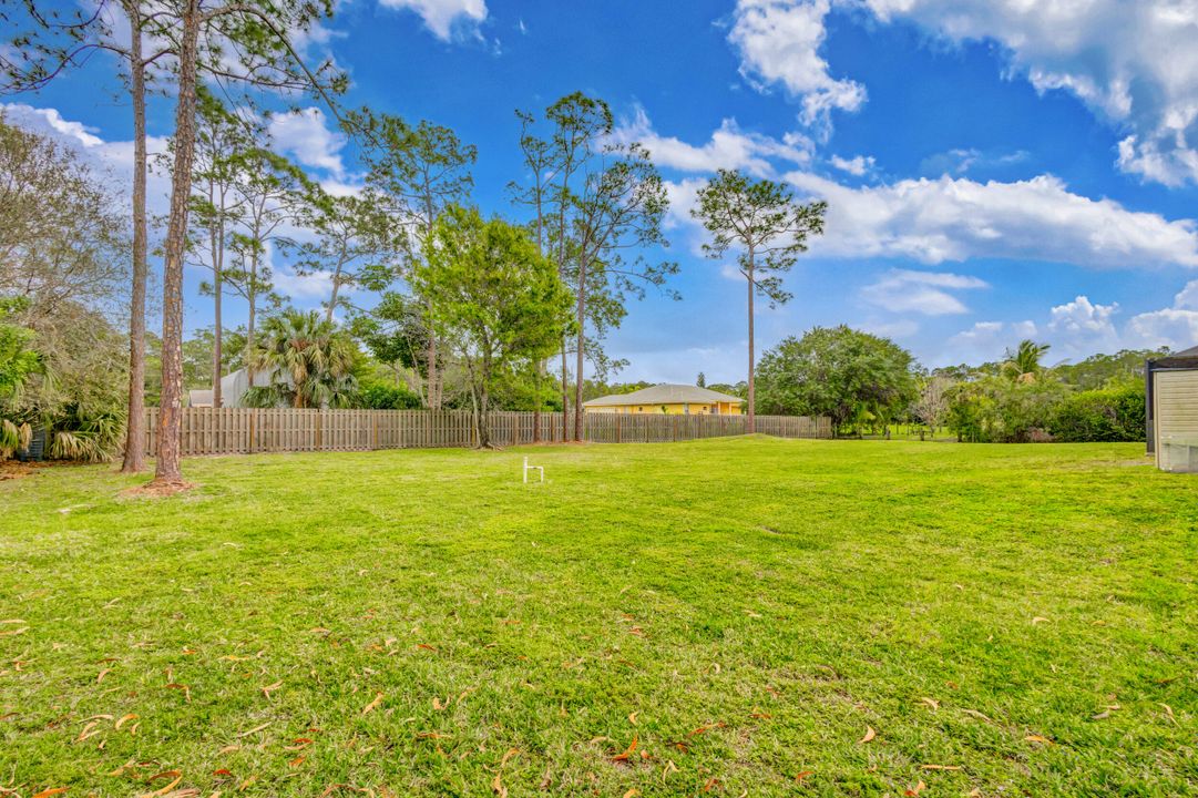 For Sale: $1,098,000 (5 beds, 3 baths, 2361 Square Feet)