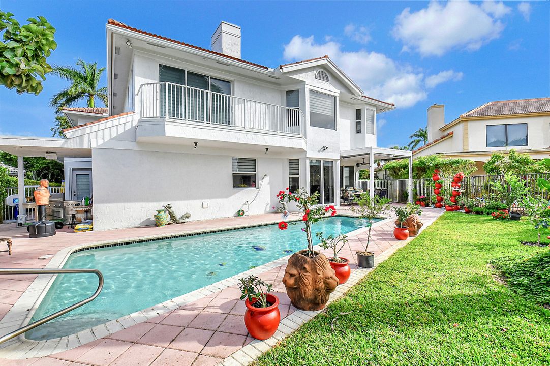 For Sale: $2,499,000 (5 beds, 4 baths, 4341 Square Feet)