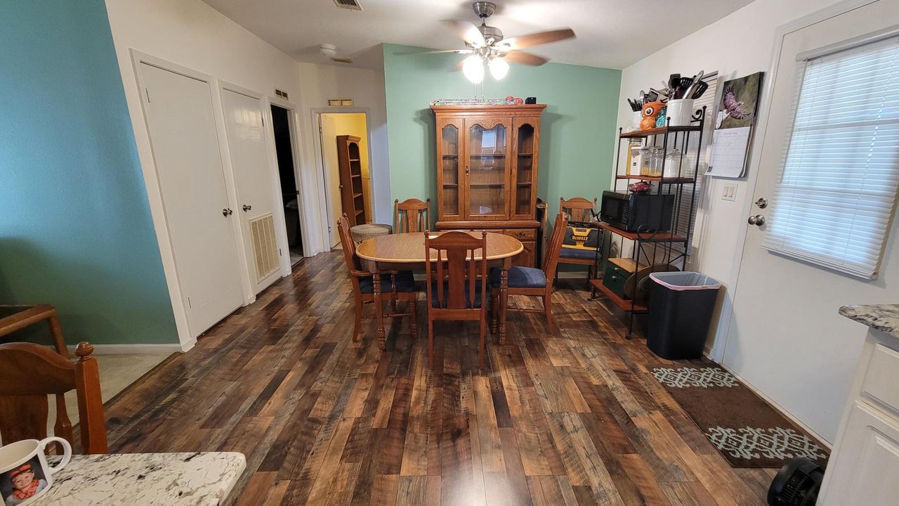 For Sale: $34,900 (2 beds, 2 baths, 936 Square Feet)