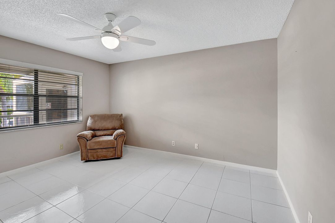 Active With Contract: $69,900 (2 beds, 2 baths, 1691 Square Feet)