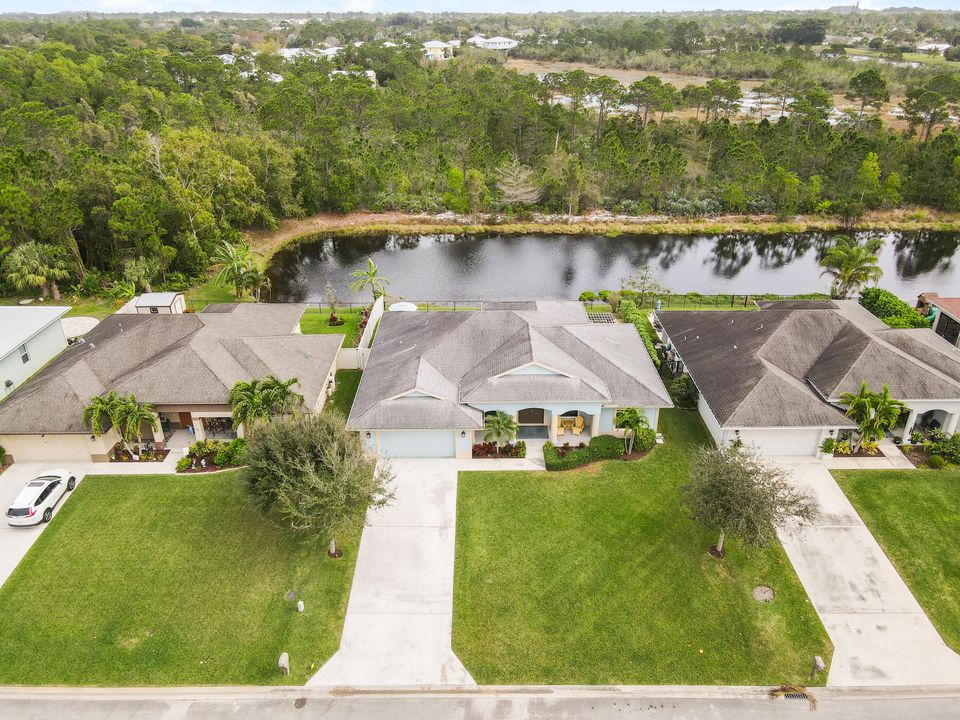 Active With Contract: $730,000 (4 beds, 2 baths, 2221 Square Feet)