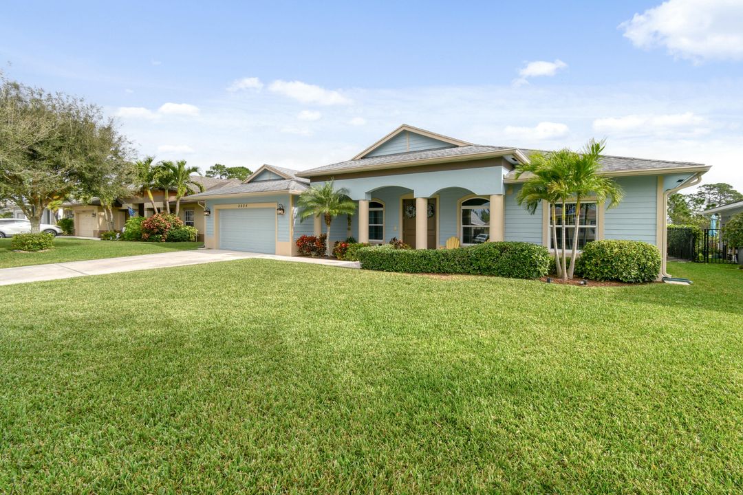 Active With Contract: $730,000 (4 beds, 2 baths, 2221 Square Feet)