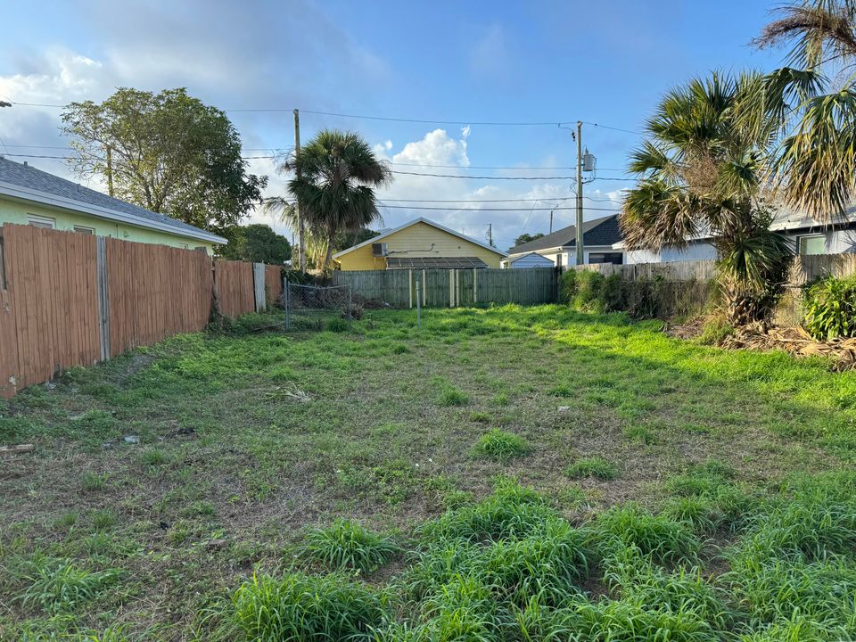 Active With Contract: $120,000 (0 beds, 0 baths, 0 Square Feet)