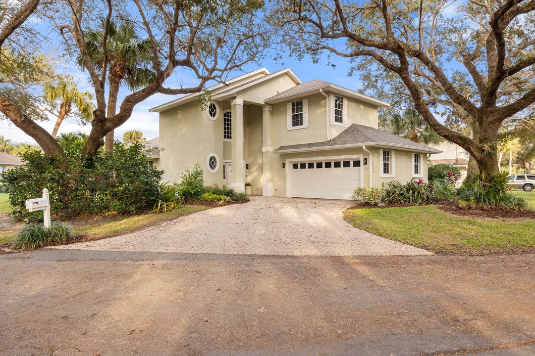 For Sale: $489,000 (3 beds, 2 baths, 2796 Square Feet)