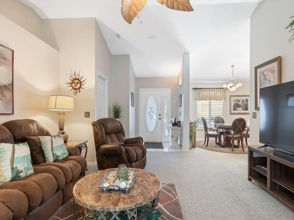 Active With Contract: $399,000 (3 beds, 2 baths, 1859 Square Feet)