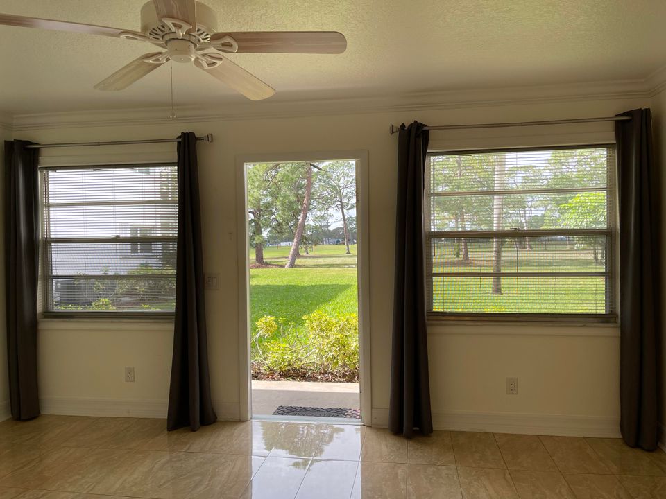 Recently Rented: $1,300 (1 beds, 1 baths, 631 Square Feet)