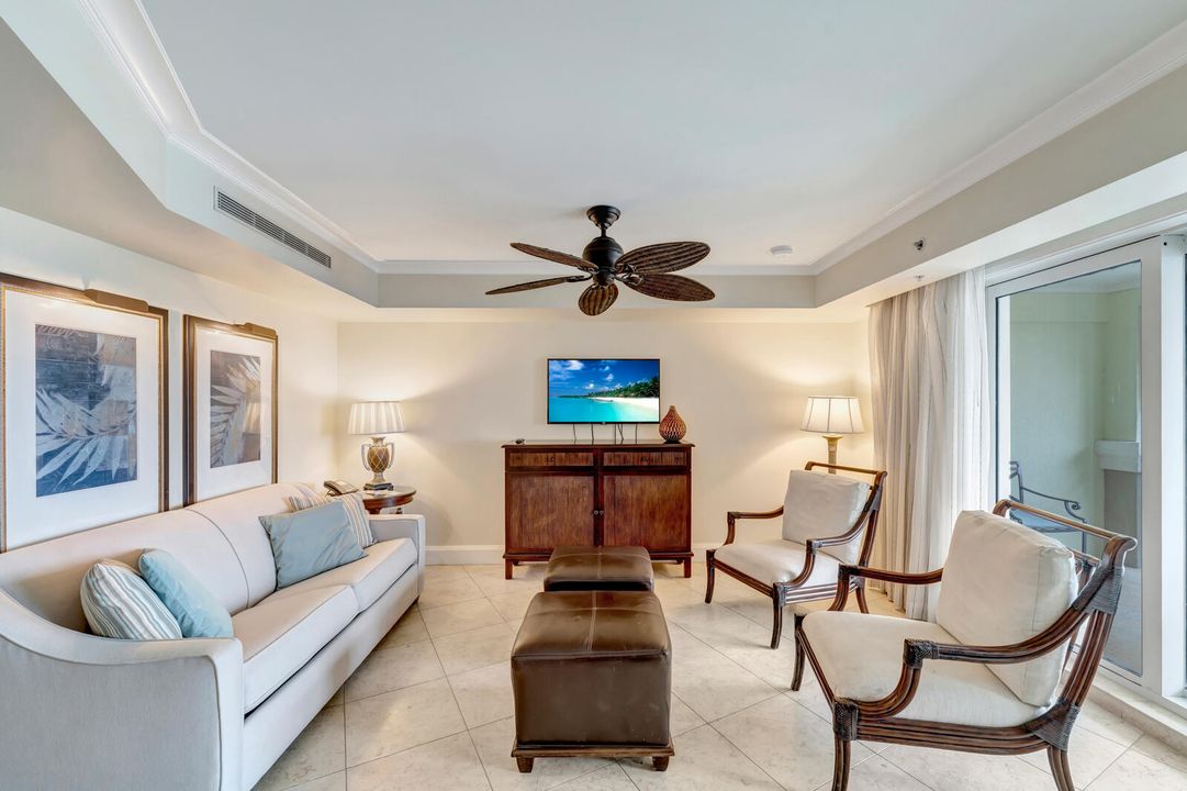 For Sale: $949,000 (2 beds, 2 baths, 1180 Square Feet)