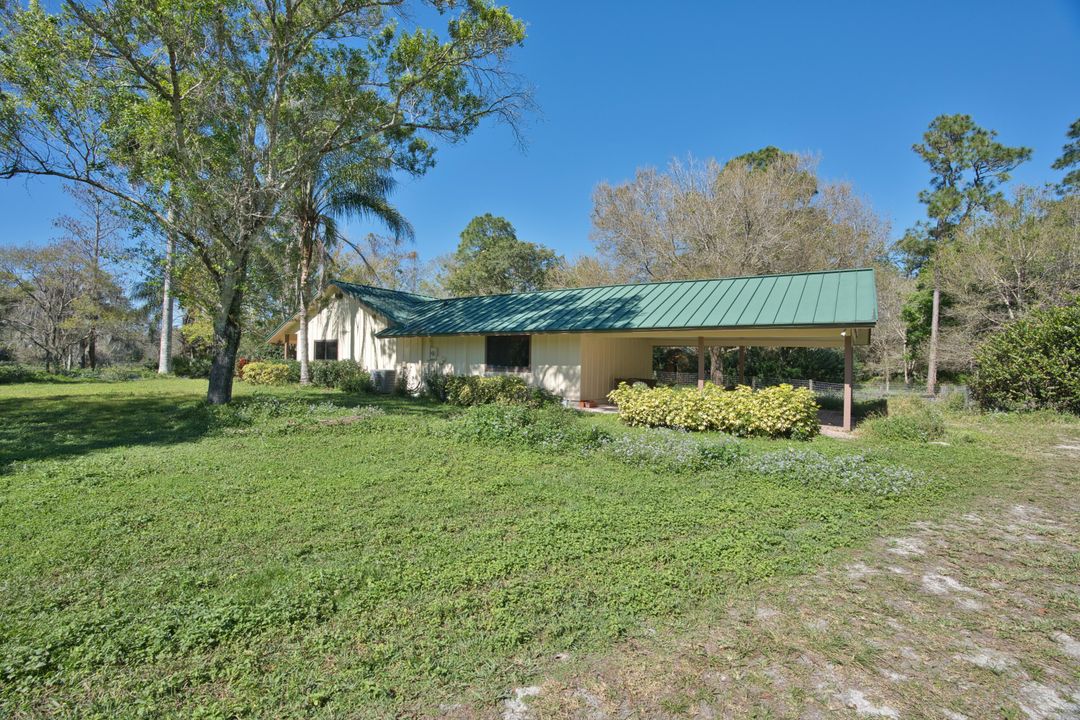 For Sale: $2,900,000 (3 beds, 2 baths, 1944 Square Feet)