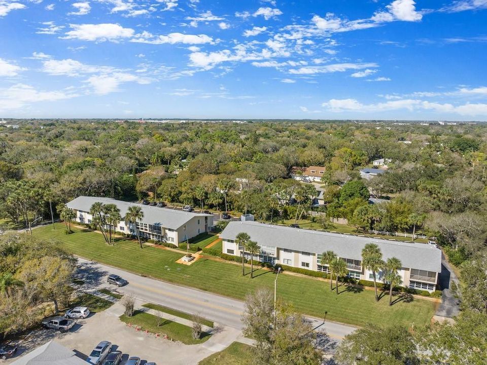 Active With Contract: $140,000 (2 beds, 2 baths, 1400 Square Feet)