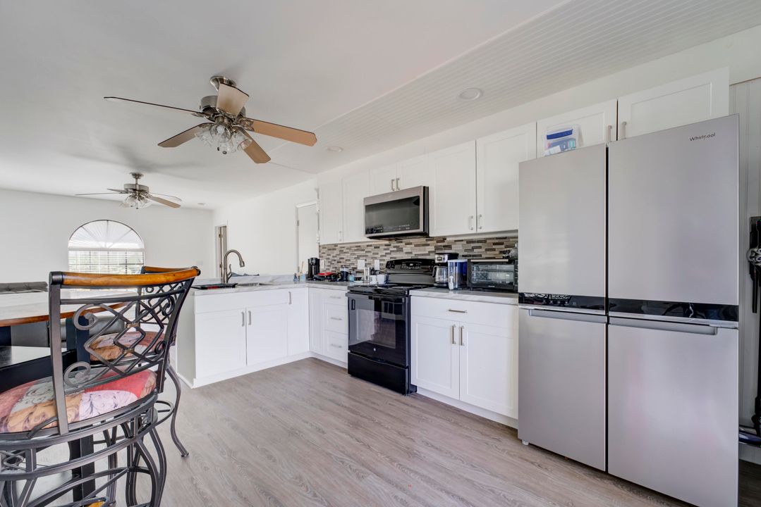 Active With Contract: $459,000 (3 beds, 2 baths, 2060 Square Feet)