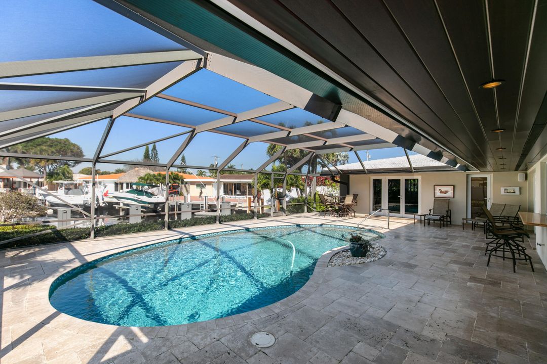 Active With Contract: $1,635,000 (3 beds, 3 baths, 2093 Square Feet)