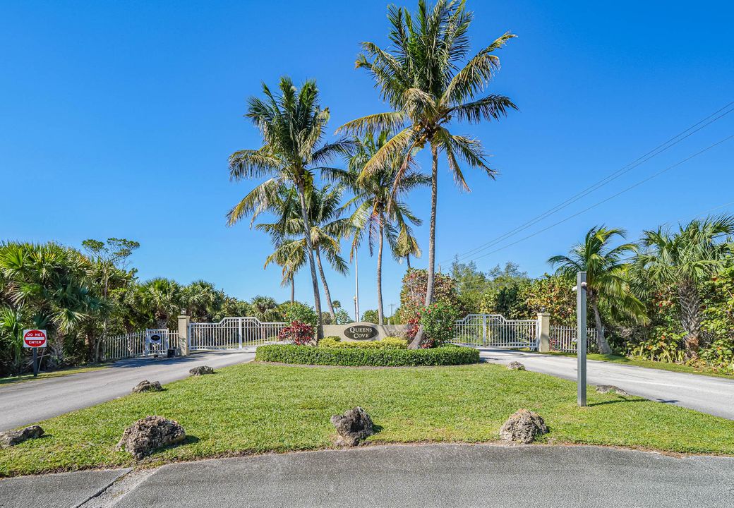 For Sale: $995,750 (3 beds, 3 baths, 2065 Square Feet)