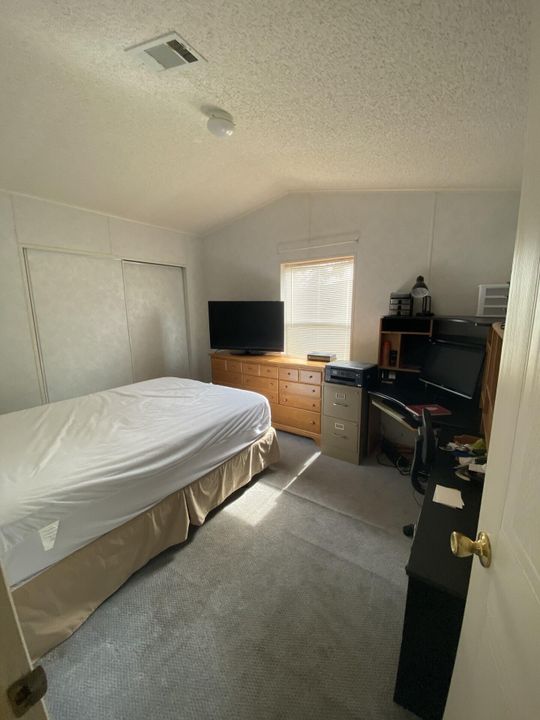 For Sale: $55,000 (2 beds, 2 baths, 1100 Square Feet)