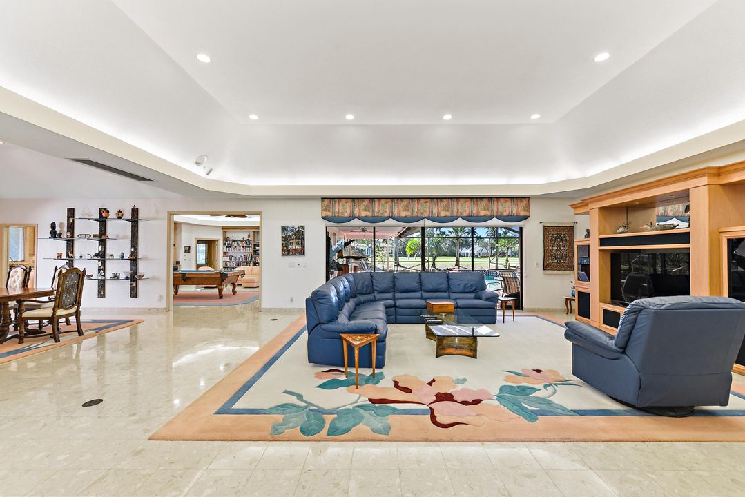 Active With Contract: $2,000,000 (4 beds, 4 baths, 3924 Square Feet)