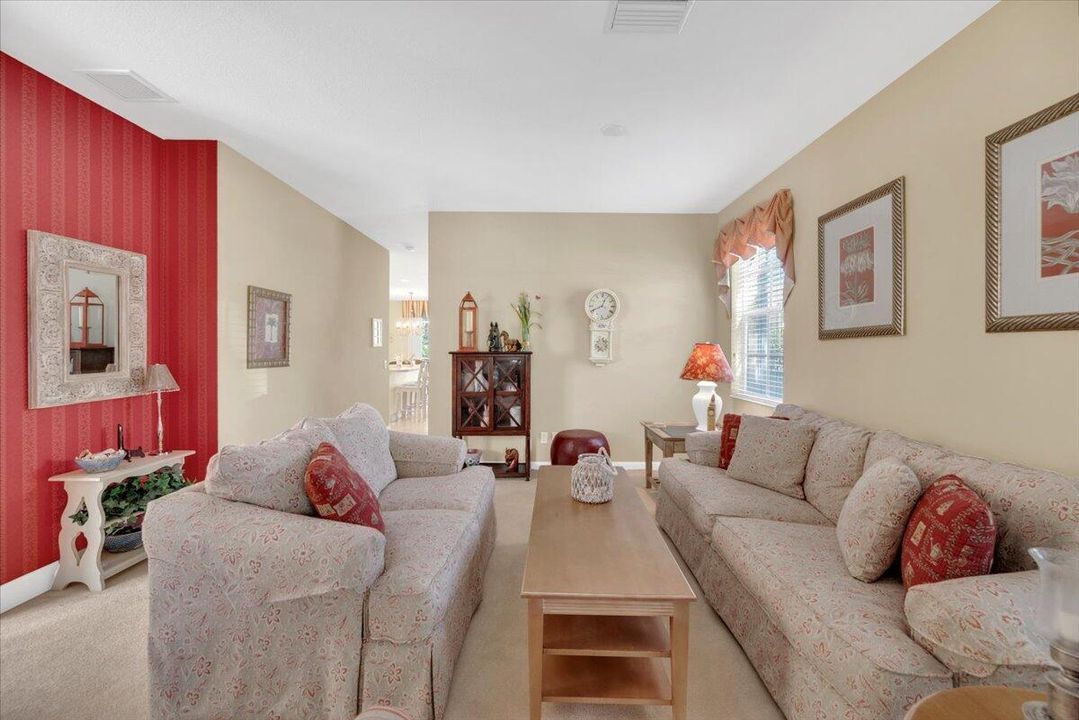 Active With Contract: $825,000 (5 beds, 3 baths, 2992 Square Feet)