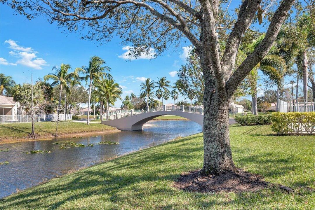 Active With Contract: $825,000 (5 beds, 3 baths, 2992 Square Feet)