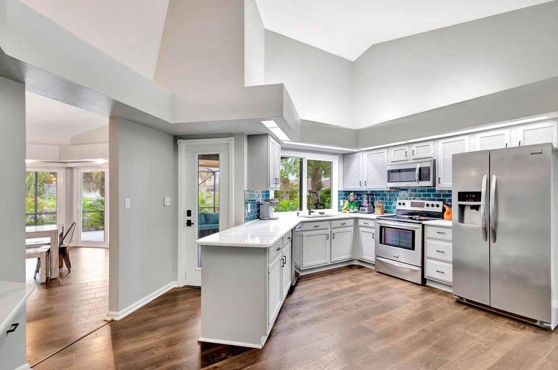 Active With Contract: $850,000 (5 beds, 2 baths, 2378 Square Feet)
