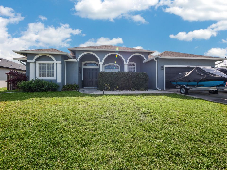 Active With Contract: $3,700 (4 beds, 3 baths, 2418 Square Feet)