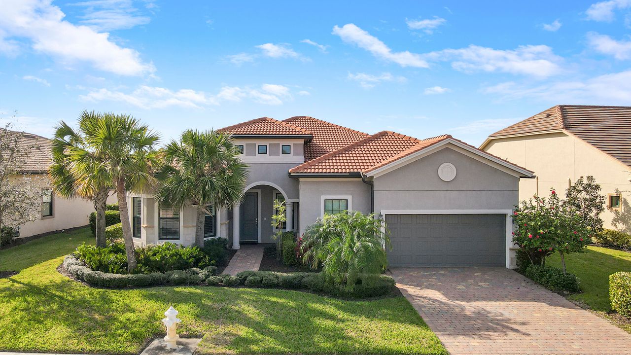 For Sale: $1,485,000 (3 beds, 3 baths, 2496 Square Feet)