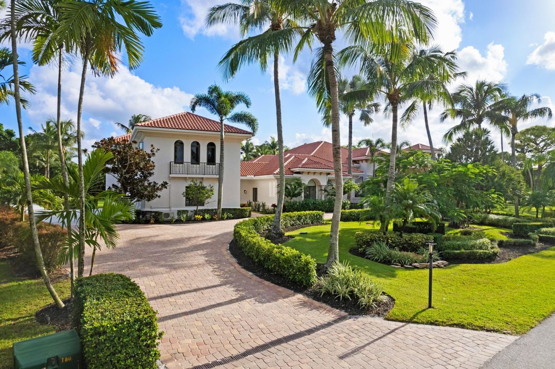 For Sale: $5,500,000 (8 beds, 8 baths, 9100 Square Feet)