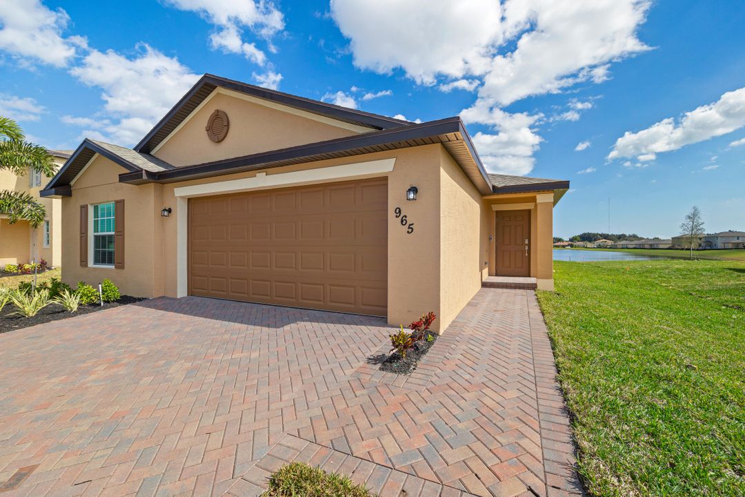 Active With Contract: $2,500 (4 beds, 2 baths, 1817 Square Feet)