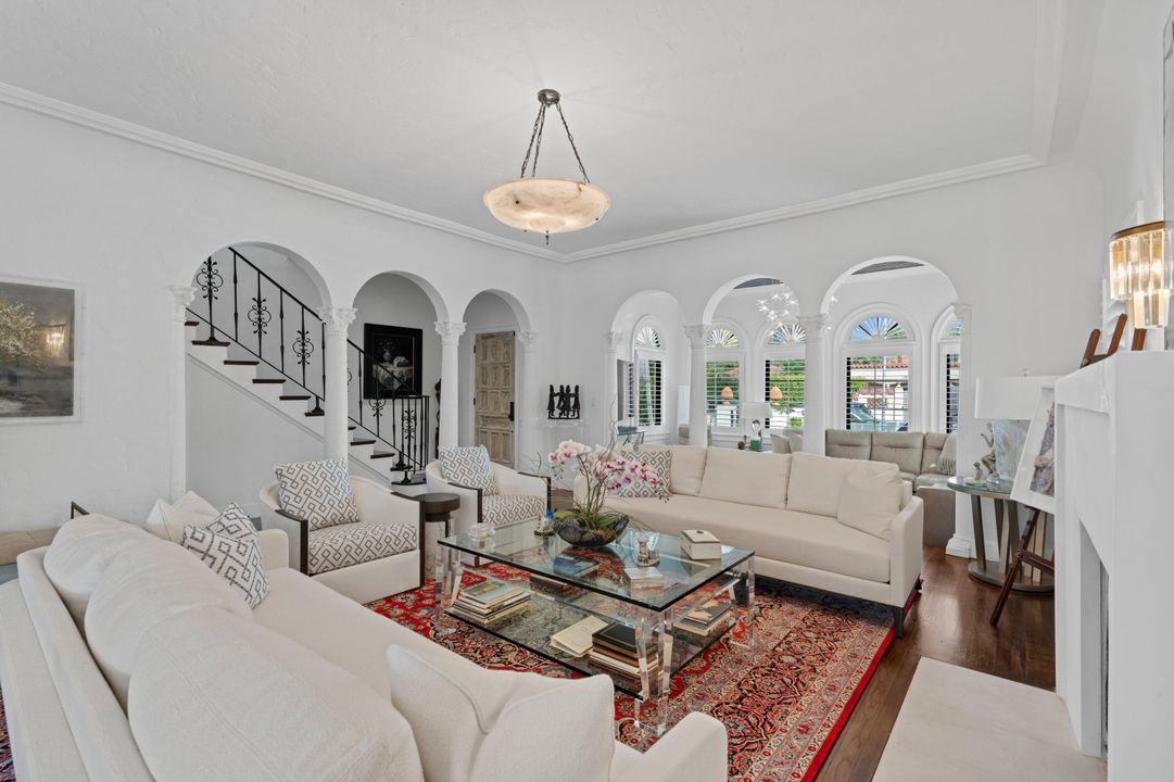 For Sale: $5,800,000 (4 beds, 4 baths, 3650 Square Feet)