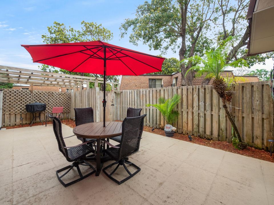 For Sale: $354,900 (3 beds, 2 baths, 1488 Square Feet)
