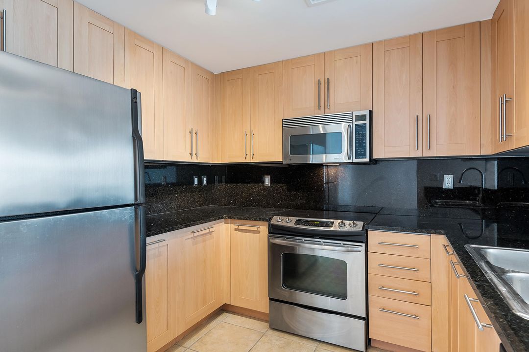 For Rent: $3,600 (2 beds, 2 baths, 1246 Square Feet)