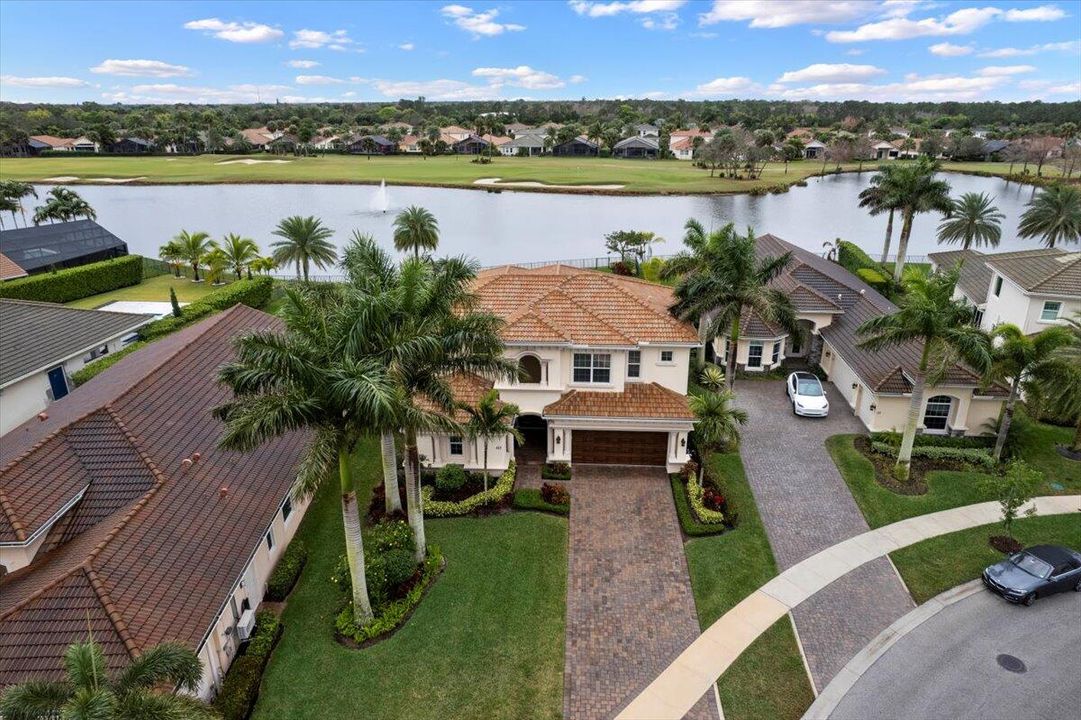 Active With Contract: $2,199,000 (4 beds, 3 baths, 3805 Square Feet)