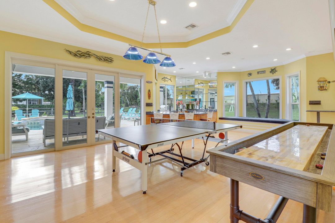 Active With Contract: $1,785,000 (5 beds, 4 baths, 4117 Square Feet)