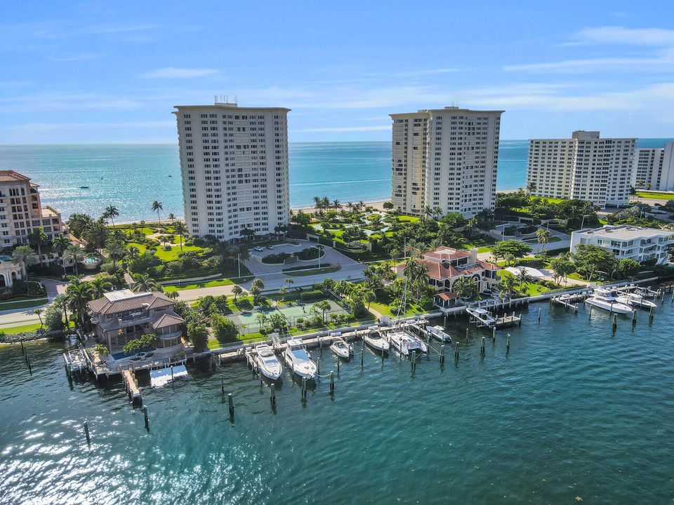 Active With Contract: $2,090,000 (2 beds, 2 baths, 1479 Square Feet)