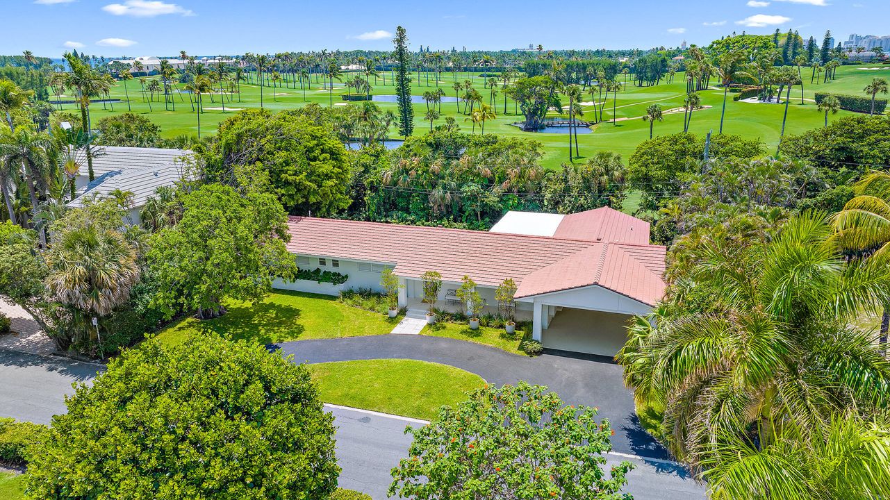 Active With Contract: $6,950,000 (3 beds, 2 baths, 1984 Square Feet)