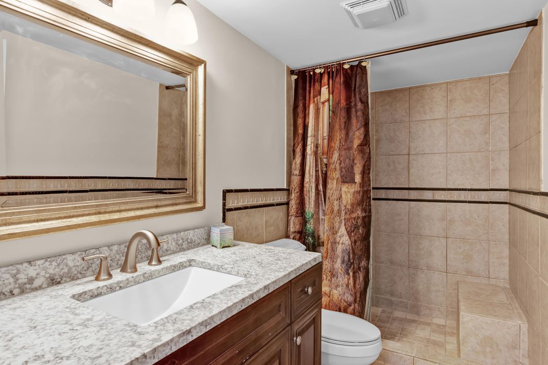 Active With Contract: $184,500 (1 beds, 1 baths, 940 Square Feet)