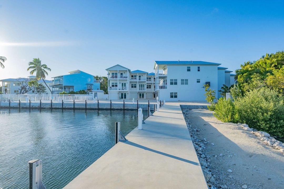 For Sale: $1,650,000 (3 beds, 3 baths, 1680 Square Feet)