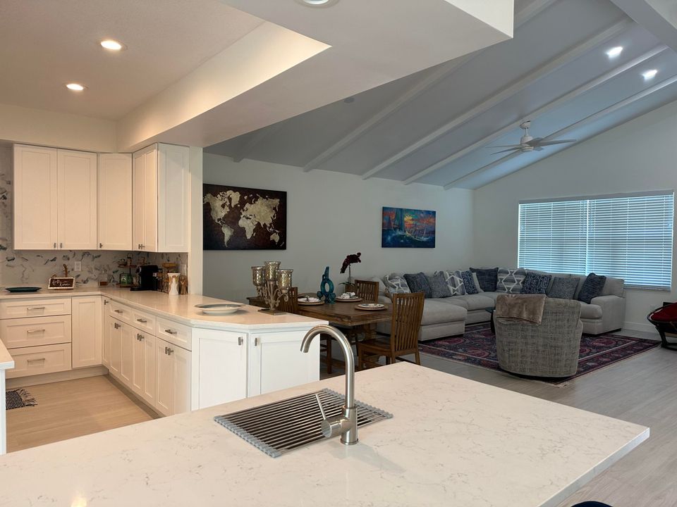 Active With Contract: $3,750 (3 beds, 2 baths, 2915 Square Feet)