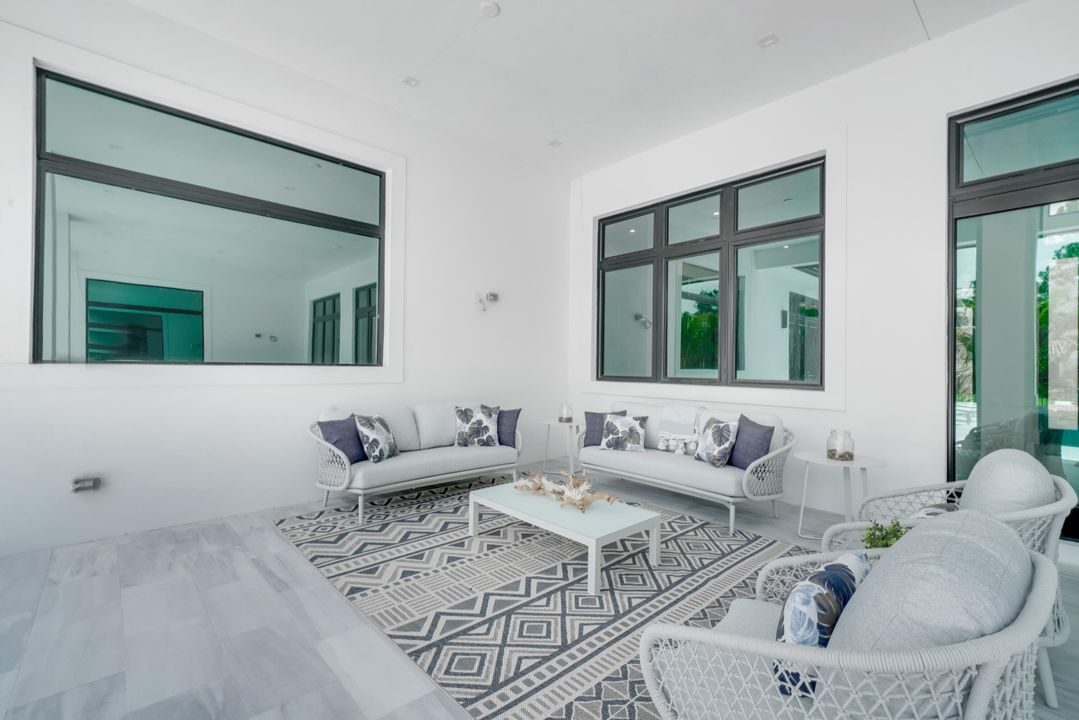 For Sale: $3,499,000 (4 beds, 3 baths, 4308 Square Feet)