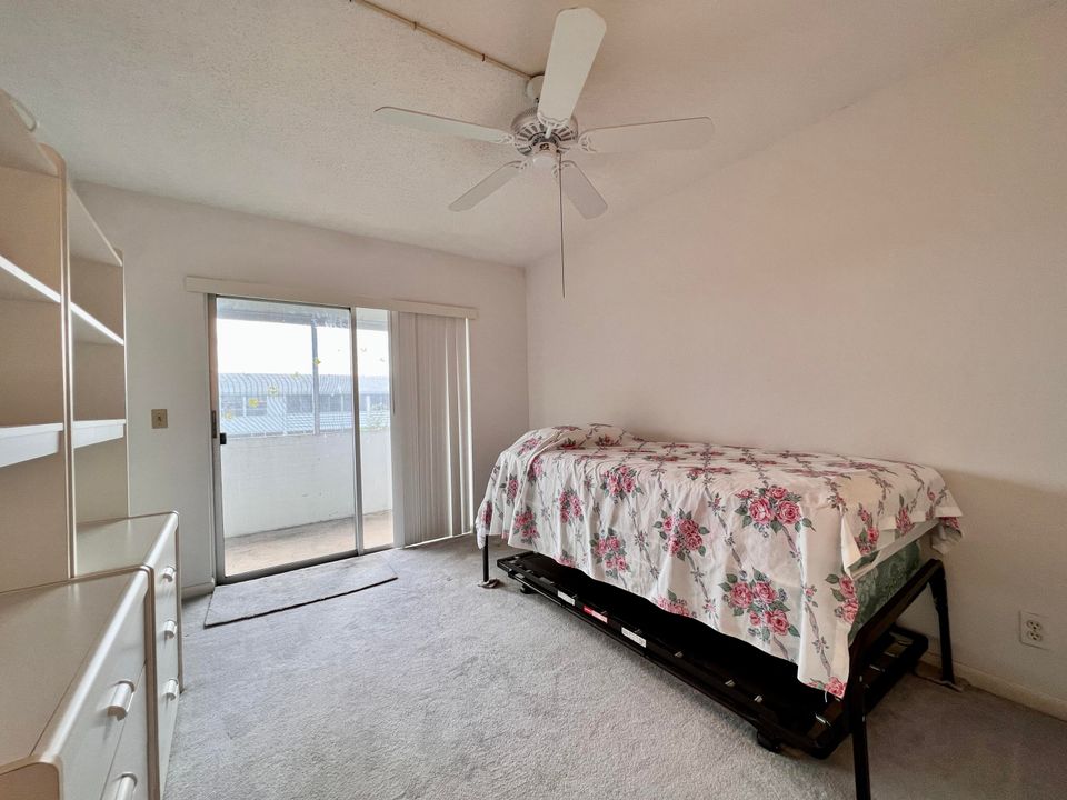 For Sale: $103,000 (2 beds, 1 baths, 798 Square Feet)