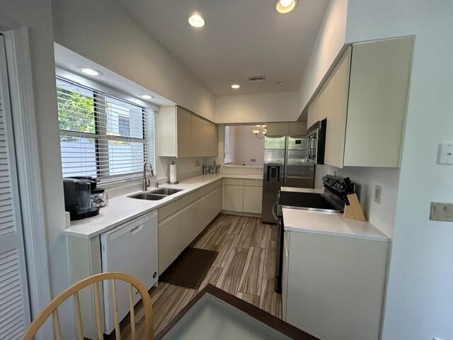 Active With Contract: $7,500 (3 beds, 2 baths, 1607 Square Feet)