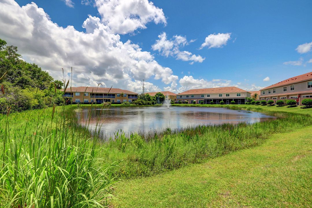 Active With Contract: $370,000 (3 beds, 2 baths, 1704 Square Feet)