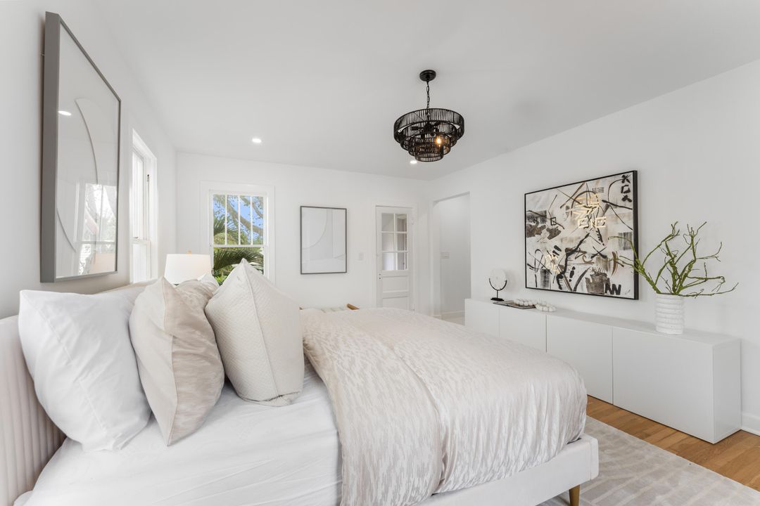 Active With Contract: $2,950,000 (4 beds, 4 baths, 2398 Square Feet)