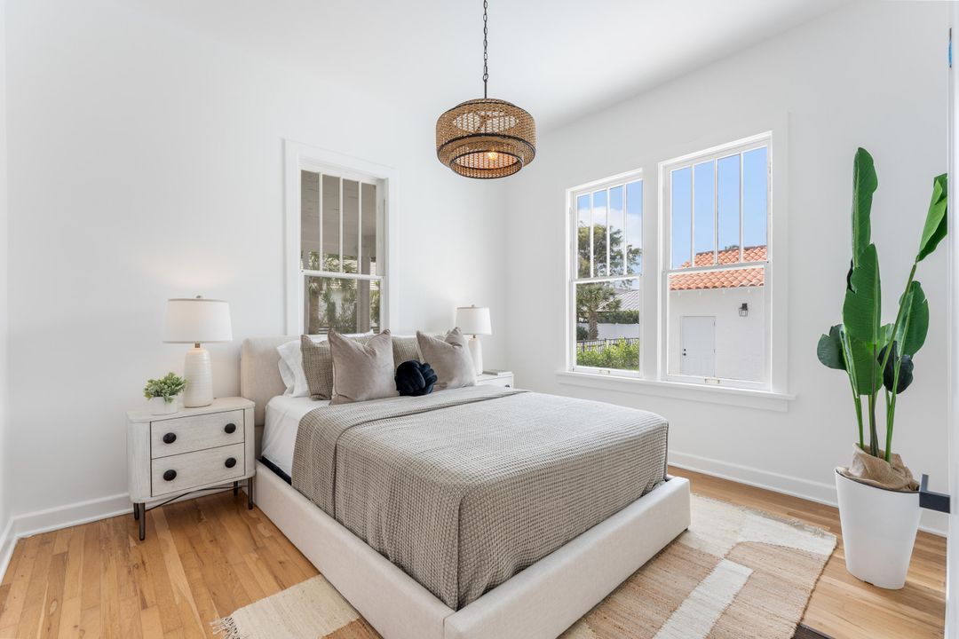 Active With Contract: $2,950,000 (4 beds, 4 baths, 2398 Square Feet)